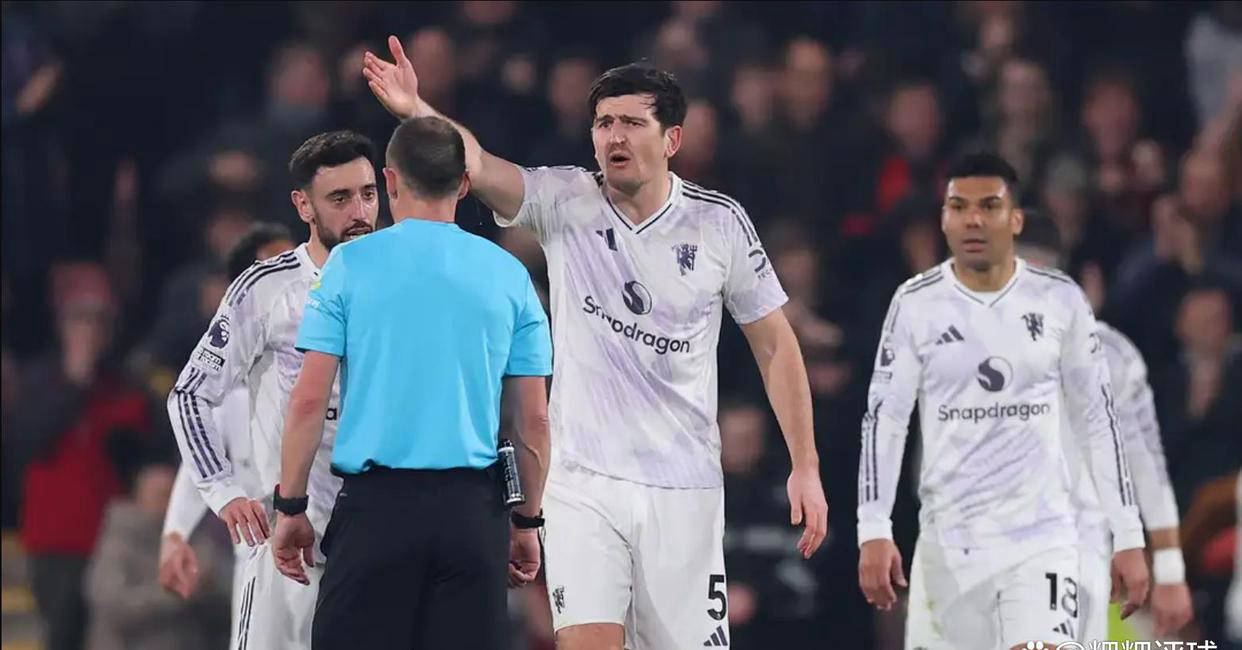 曼联强烈不满判罚,拟就迪亚洛点球争议向裁判机构提出申诉 曼联强烈不满判罚,拟就迪亚洛点球争议向裁判机构提出申诉