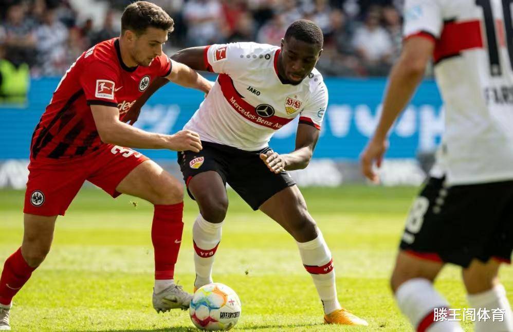 德甲第28轮焦点战:斯图加特主场迎战多特蒙德,争冠关键战役一触即发 德甲第28轮焦点战:斯图加特主场迎战多特蒙德,争冠关键战役一触即发